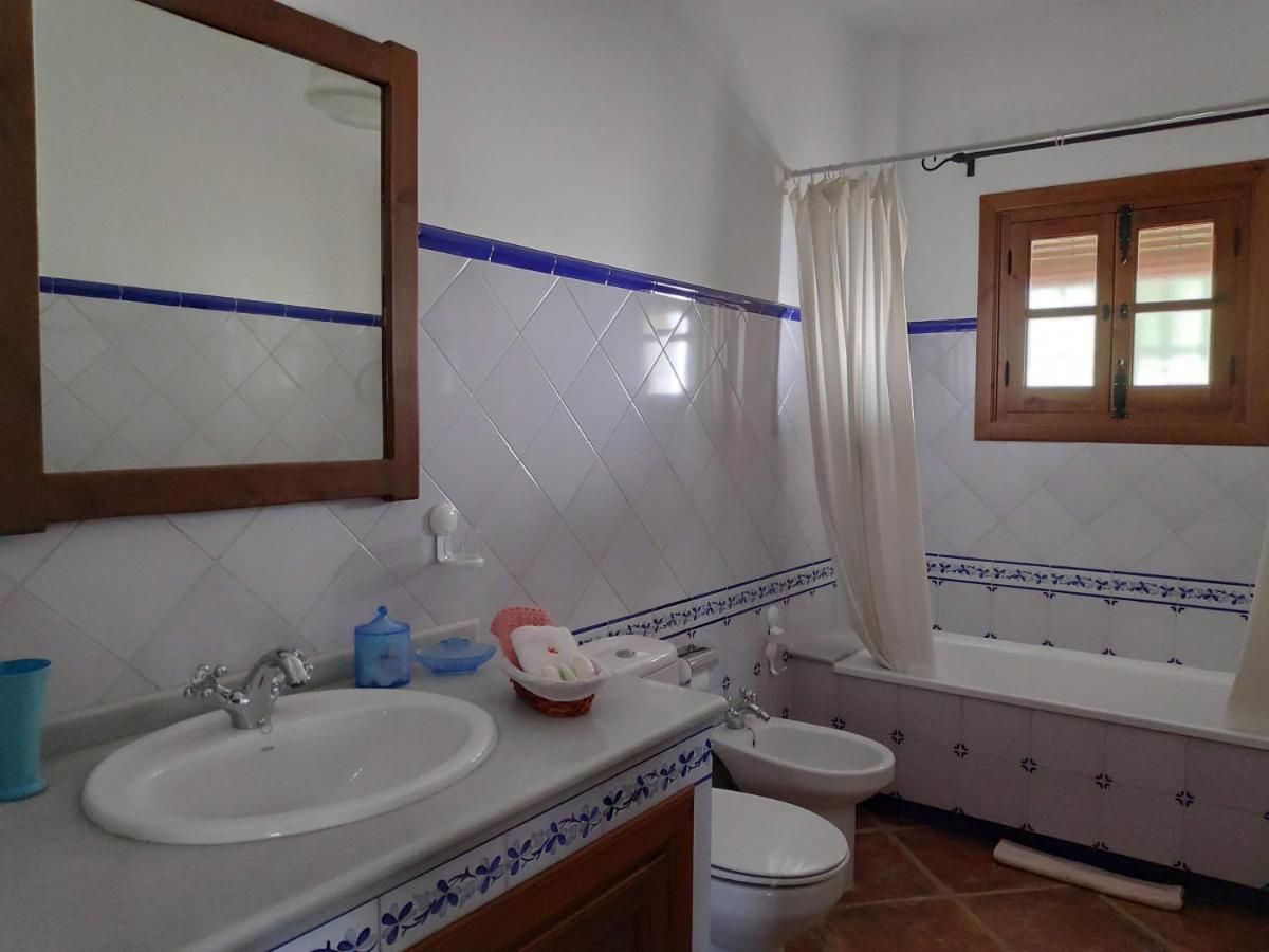 Cortijo El Arrejadero Villa Villanueva del Rosario Exterior photo